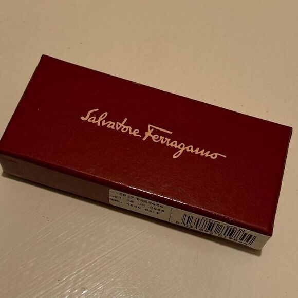 Ferragamo Black Leather Fob Keychain Silver Hardware Unisex Quiet Luxury - Picture 9 of 9